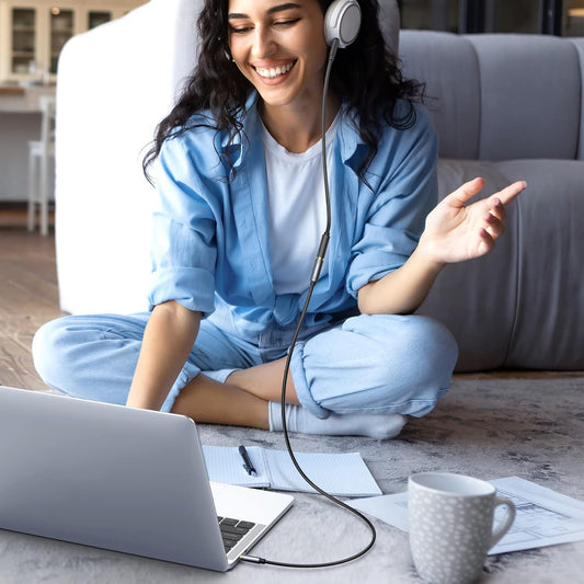 كابل يوجرين 3.5 مم ميني جاك (ذكر) / 3.5 مم ميني جاك (أنثى) أسود / AV118