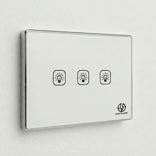 مفتاح تويا الذكي الفاخر 10 أمبير | ثلاث مفاتيح | إطار من الألومنيوم | سبارك إلكتريك